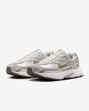 NIKE Initiator “brown”
